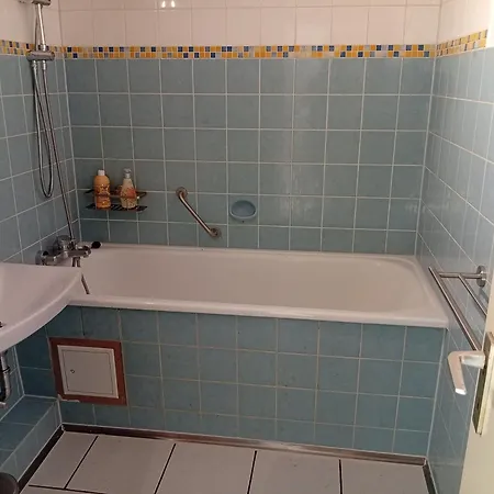 Apartamento Zentrale & Ruhige & Parkplatz & Naehe Einkaufen & Bahnhof & Viersen